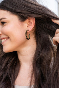 Camy Earrings - Olive Tortoise